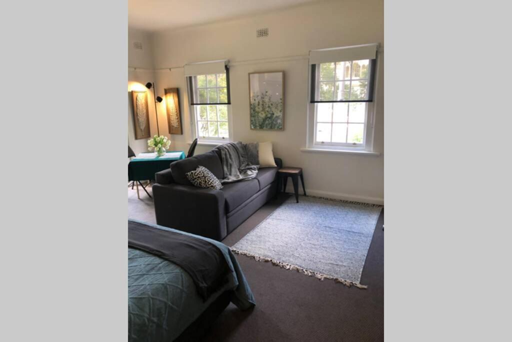 East Melbourne City Studio - Amazing Location & Sunny Charm Apartment Luaran gambar
