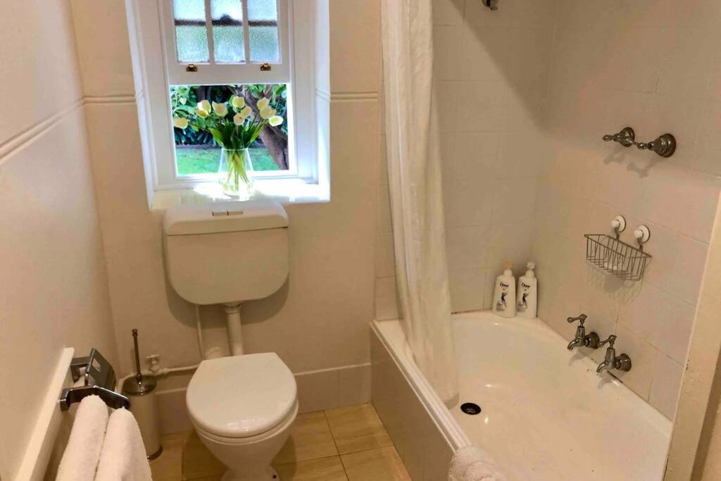 East Melbourne City Studio - Amazing Location & Sunny Charm Apartment Luaran gambar
